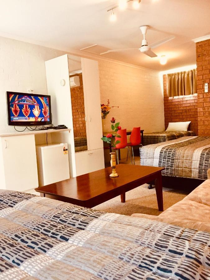 Colonial Motor Inn Pambula Ngoại thất bức ảnh